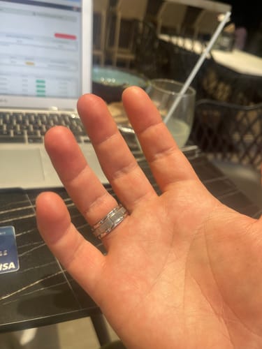 Reseña con foto de un cliente sobre Anillo Génesis