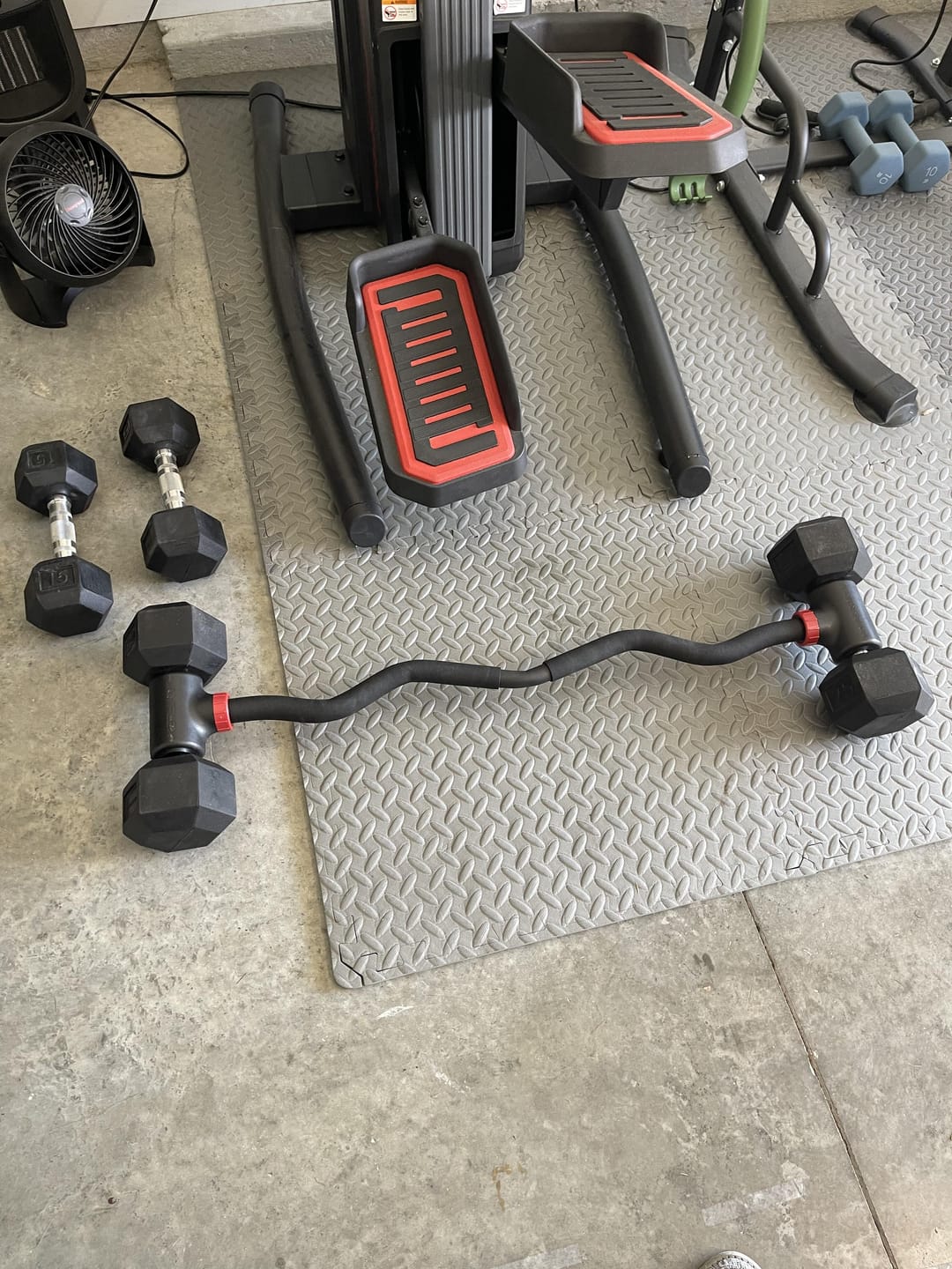 Customer photo review of Hyperbell Bundle: EZ Curl, Kettlebell