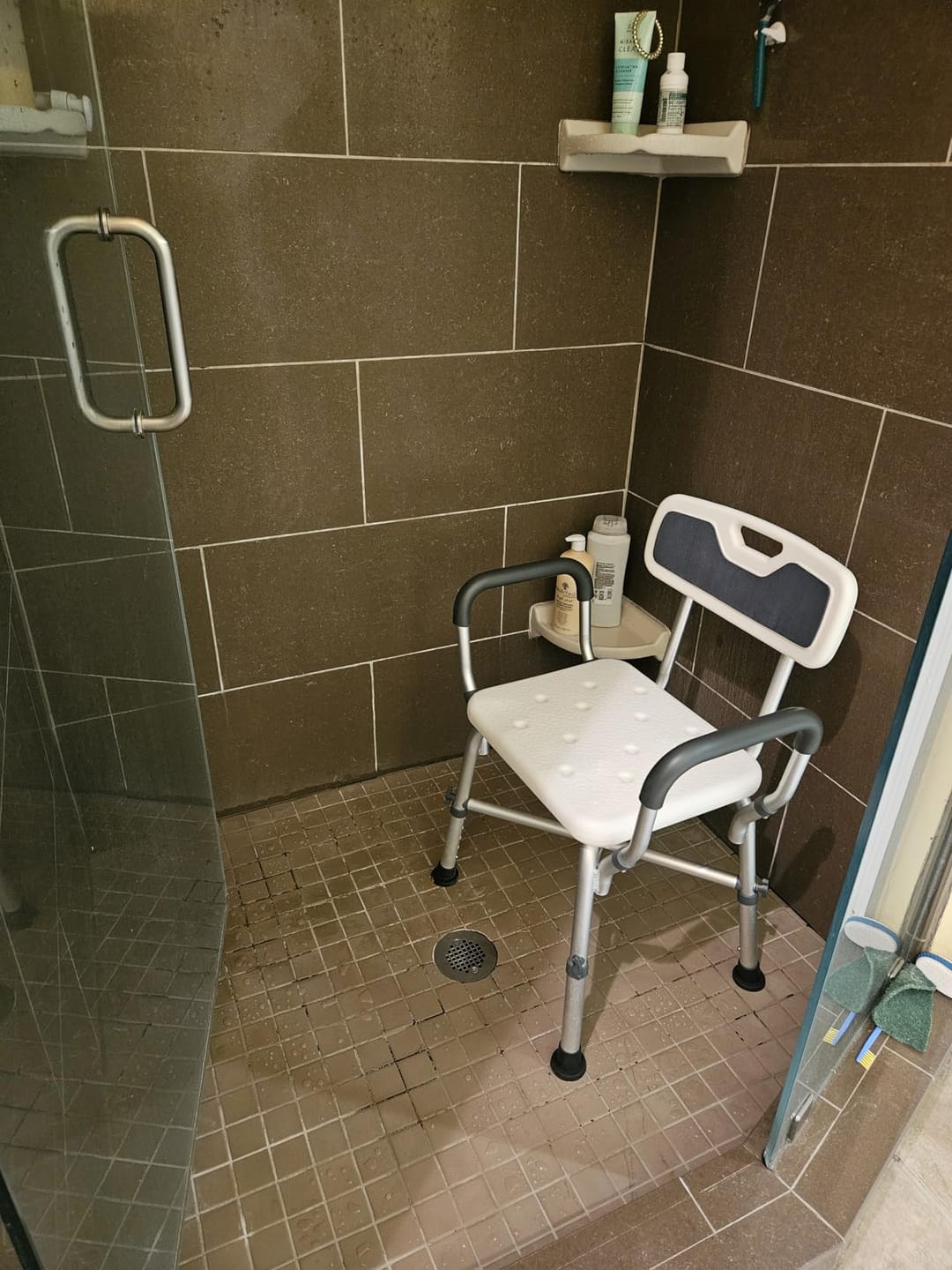 Customer photo review of Shower Chair (450lb)