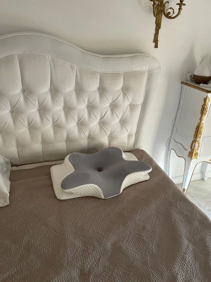 Customer photo review of Dreamers® Relief Pillow - Elevated Thickness