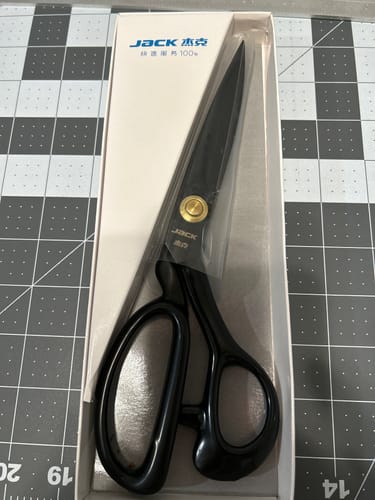 Customer photo review of Jack Tailor Scissors