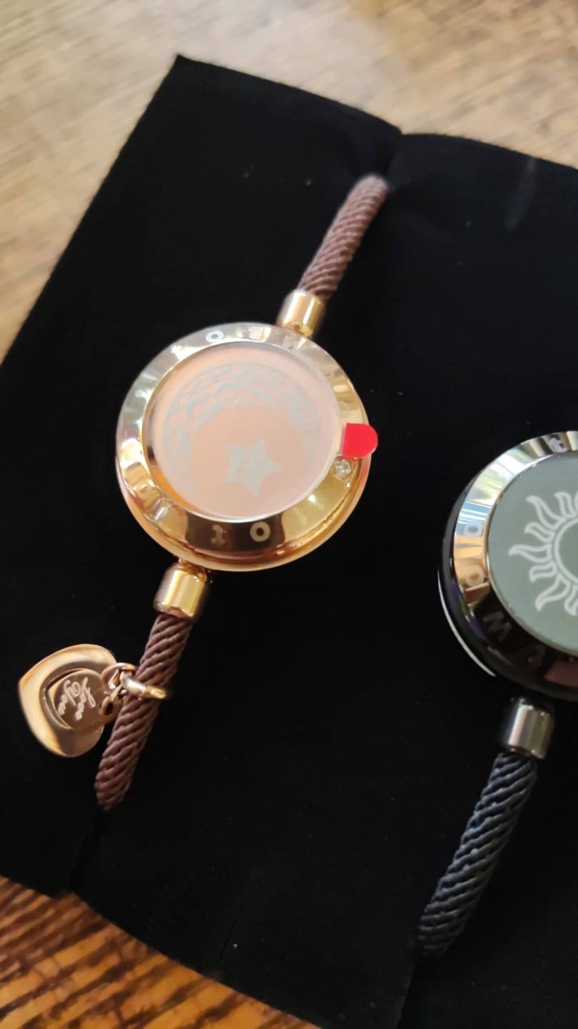 Customer photo review of Pulseras Sol y Luna (2 unidades)