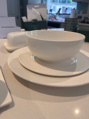 Customer photo review of Belleek Living Erne 12 Piece Set