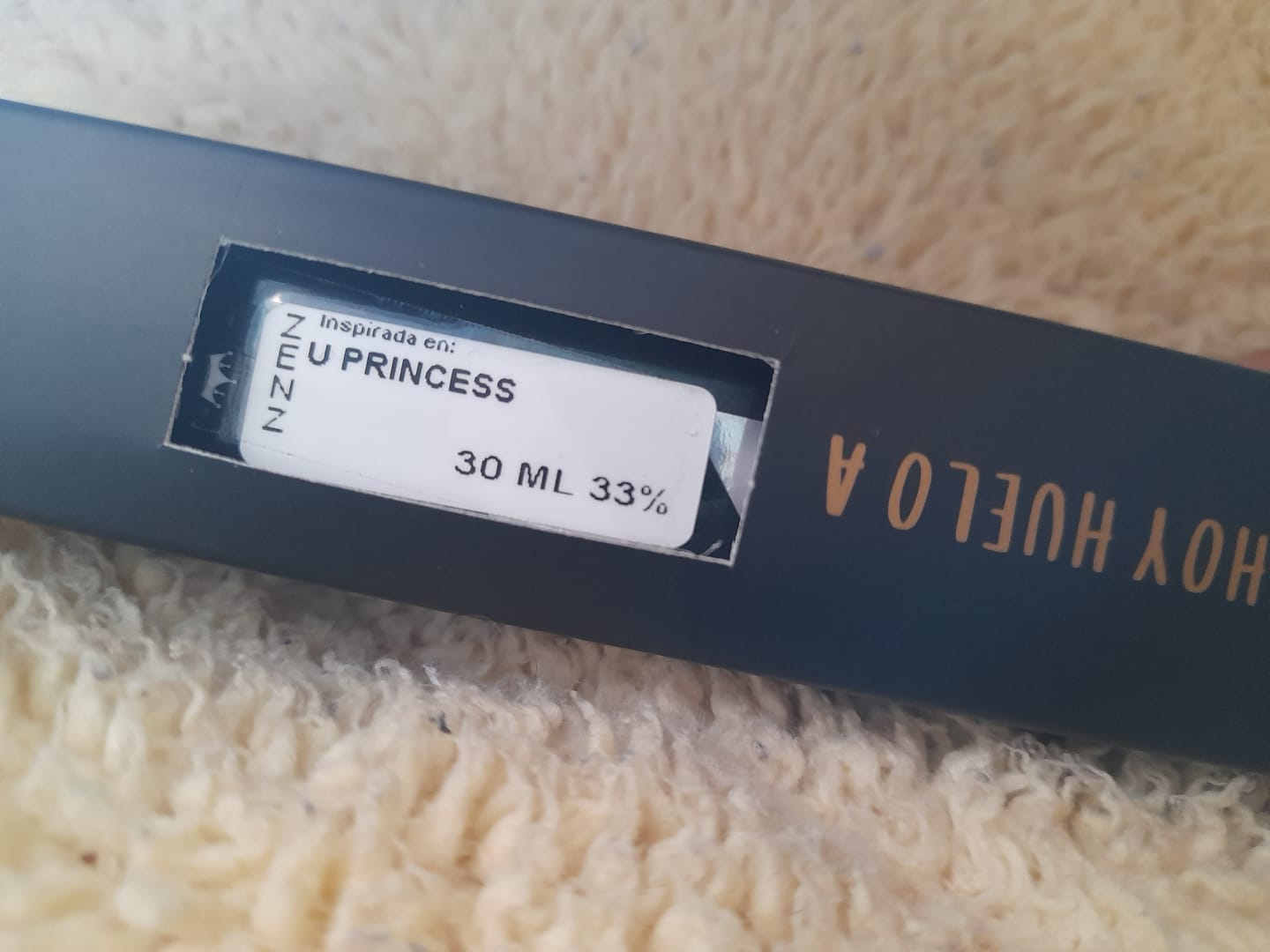Customer photo review of Perfume Inspirado en U I DONT NEED A PRINCE BY MY SIDE TO BE A PRINCESS KILLIAN NUEVO ABRIL 2024 zenz