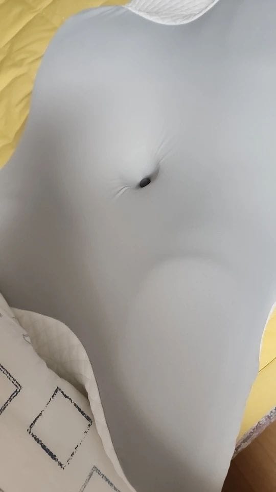 Customer photo review of Dreamers® Relief Pillow - Elevated Thickness