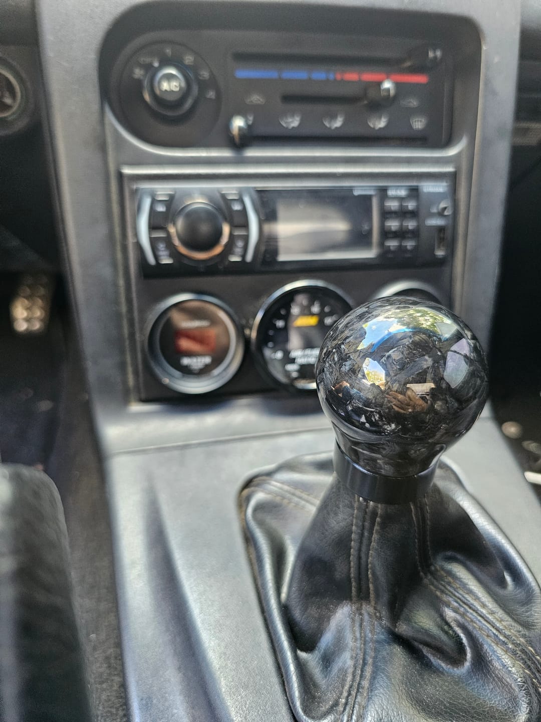 Customer photo review of Weighted Forged Carbon Fiber Shift Knob