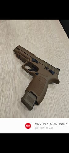 Customer photo review of SIG SAUER M17 (P320) GREEN GAS GBB AIRSOFT PISTOL - TAN (BY SIG AIR & VFC) - 6MM