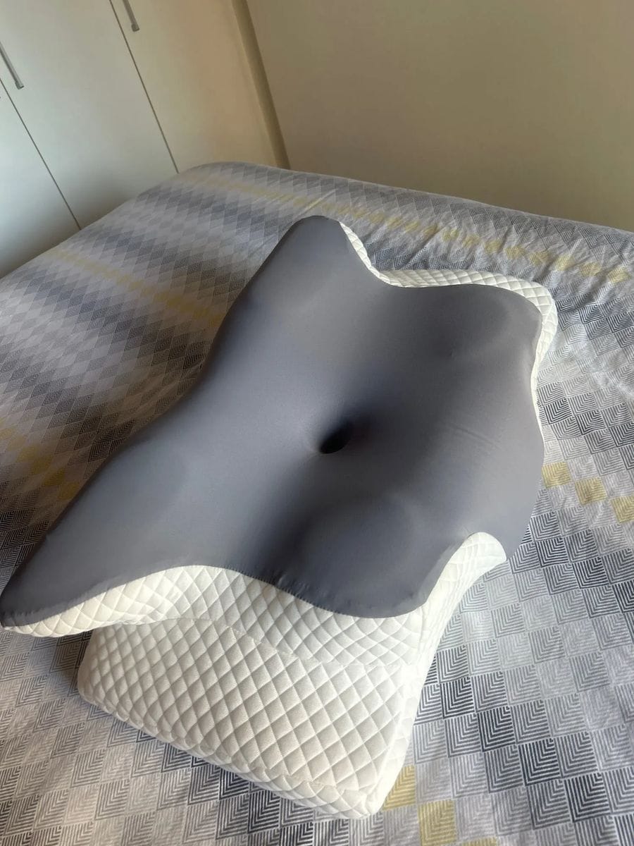 Customer photo review of Dreamers® Relief Pillow - Elevated Thickness