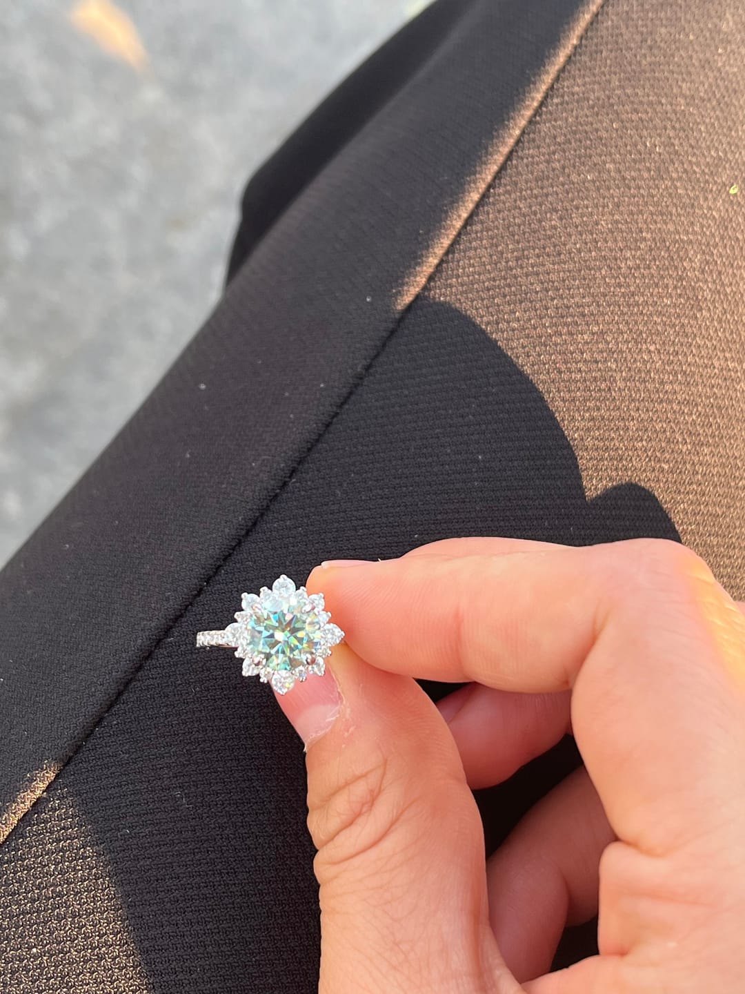 Customer photo review of S925 Moissanite 2 Ct Snowflake Design Halo Round Cyan Blue Stone Engagement Ring