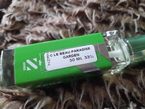 Customer photo review of Perfume Tendencia C LE BEAU PARADISE GARDEN NUEVO JUNIO 2024 zenz