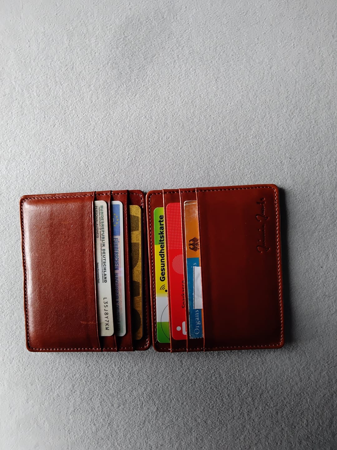 Customer photo review of Flap Boy Slim - Magic Wallet without Coin Pocket
