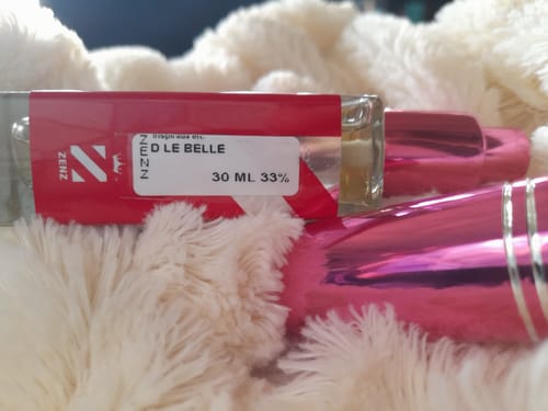 Customer photo review of Perfume Tendencia D LE BELLE zenz