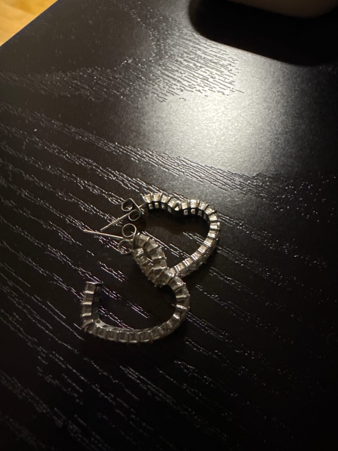 Customer photo review of Heart Deluxe Creolen | 18K vergoldet