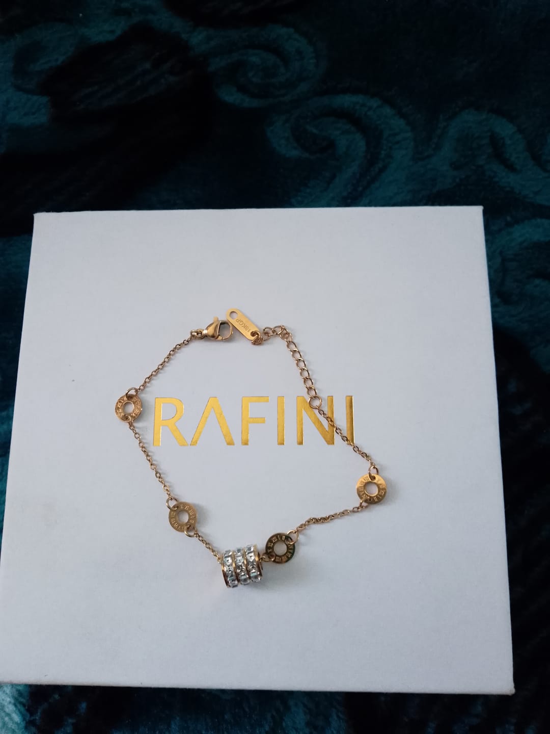 Customer photo review of Bratara Gloria - Gold