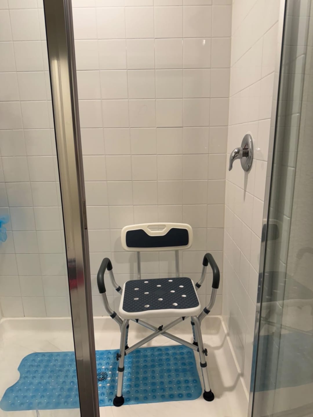 Customer photo review of Shower Chair (450lb)