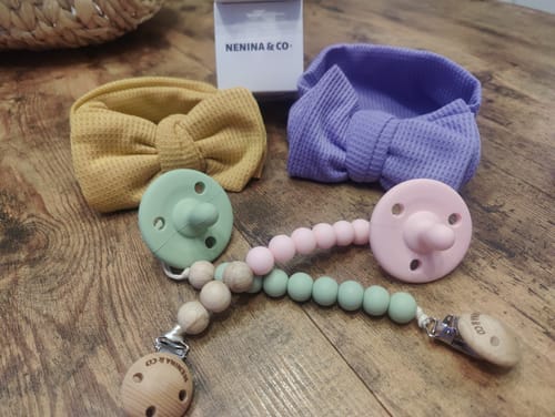 Customer photo review of Kit Chupetero Spring + Chupete Nenina & Co