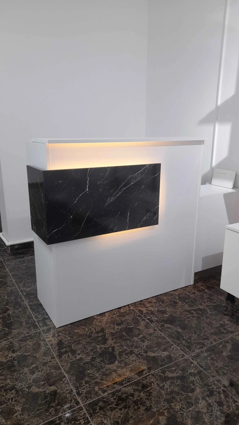 Customer photo review of Rani MA102 Karşılama Bankosu Led Işıklı Çekmeceli Banko Beyaz - Antrasit