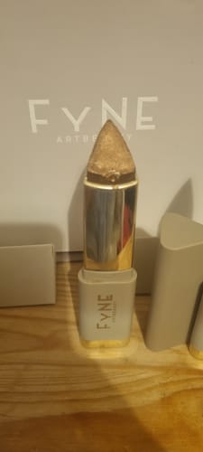 Customer photo review of FYNE SHYNE CREAM HIGHLIGHTER - BUNDLE