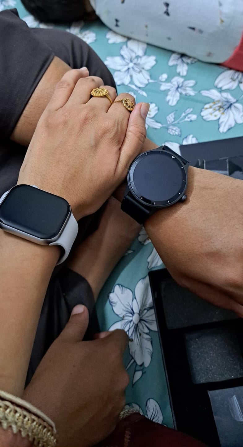 Customer photo review of SVESTON LEGEND SMARTWATCH
