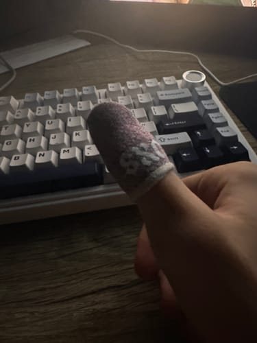 Customer photo review of "Aberrant" Finger Sleeves - 3 Packs