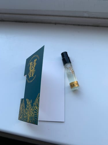 Customer photo review of Ile Rouge