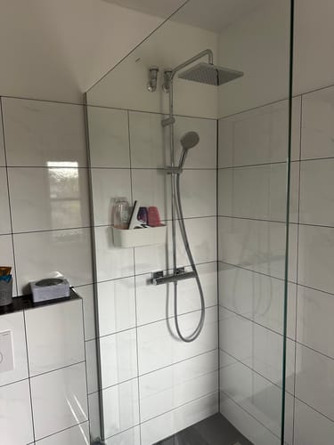 Customer photo review of SONNI Walk In Dusche Duschabtrennung Duschwand Nano Vollsatiniert ESG-Glas Glasstärke 8/10mm Breite 80-160cm