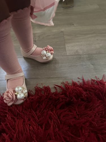 Patience J. review of Girl Dress Shoes Bowknot Sequins Dance Performance Shoes image 1 out of 3