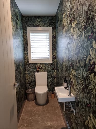 Customer photo review of Cascading Garden - Lush Botanical Wallpaper - Navy