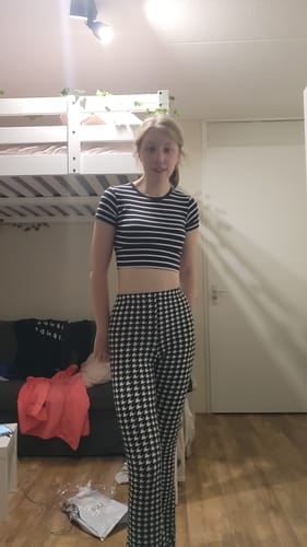 Customer photo review of Comfy & Stretchy Flared Pied De Poule