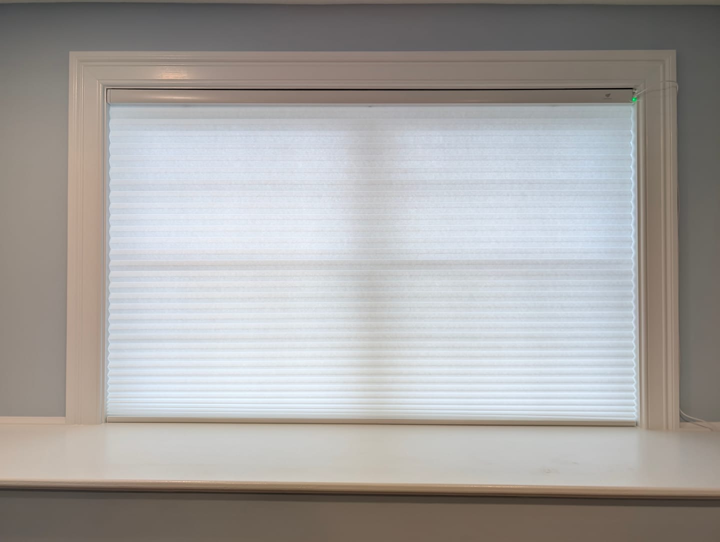 Customer photo review of SmartWings Motorized Light Filtering Cellular Shades Nowa