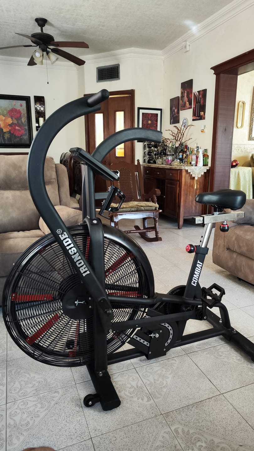 Customer photo review of ECHO Air Bike IRONSIDE Combat