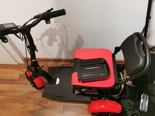 Customer photo review of Tricycle électrique 3 roues pour PMR et seniors avec siège 300/600w modèle S2