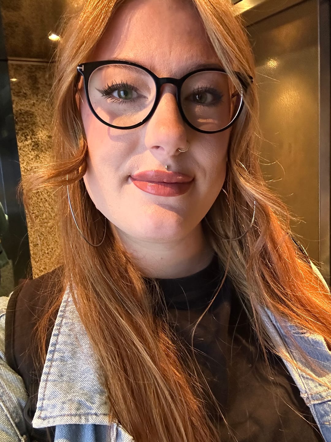 Customer photo review of Large Hoops Ohrringe | 18K vergoldet