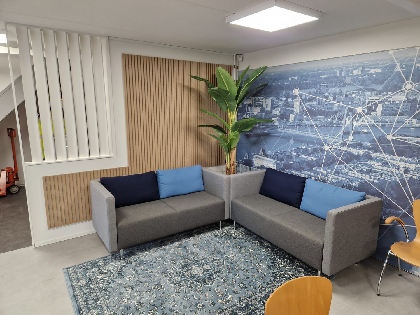 Customer photo review of AkuPanel Naturel Eiken-Hout met Grijs Vilt | 240cm x 60cm | 3-zijdig écht houtfineer