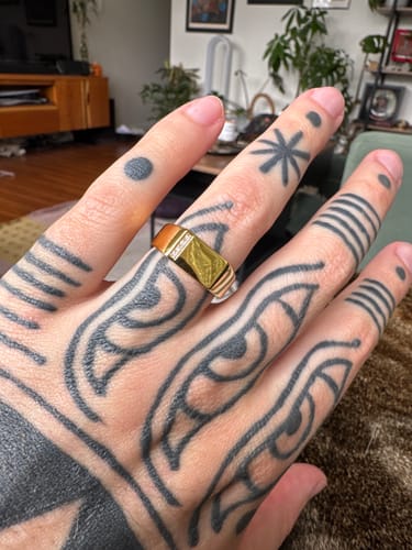 Customer photo review of Geo linear Diamond Signet Ring