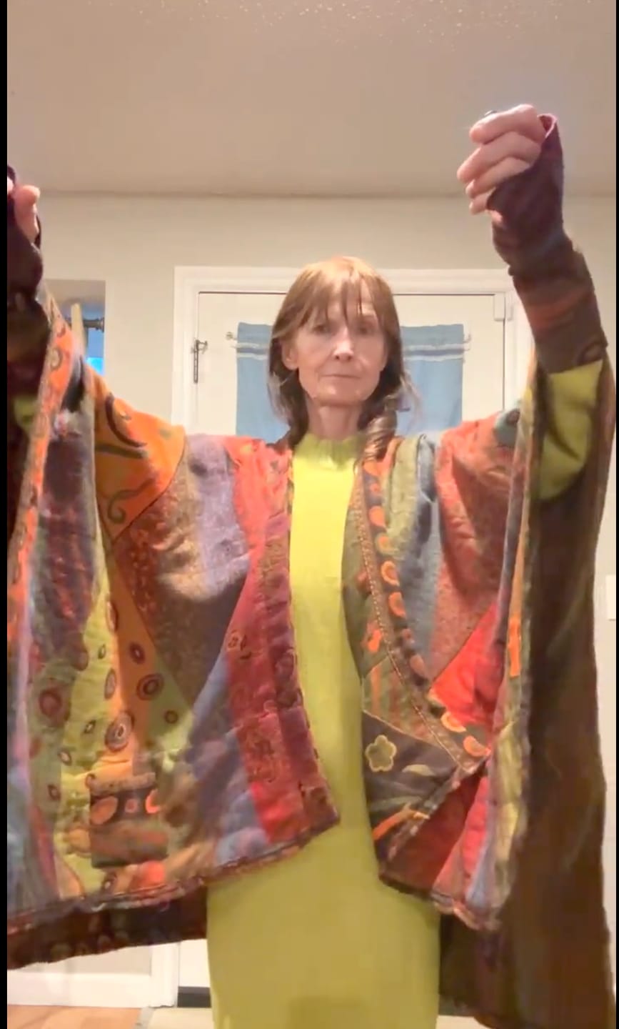 Customer photo review of Classic cape - Autumn Abstract
