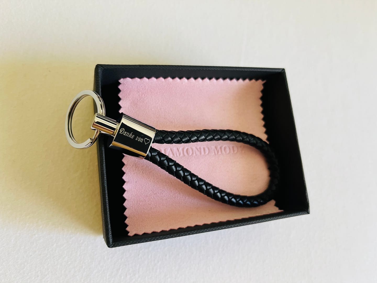 Customer photo review of Schlüsselanhänger Leder + Gravur