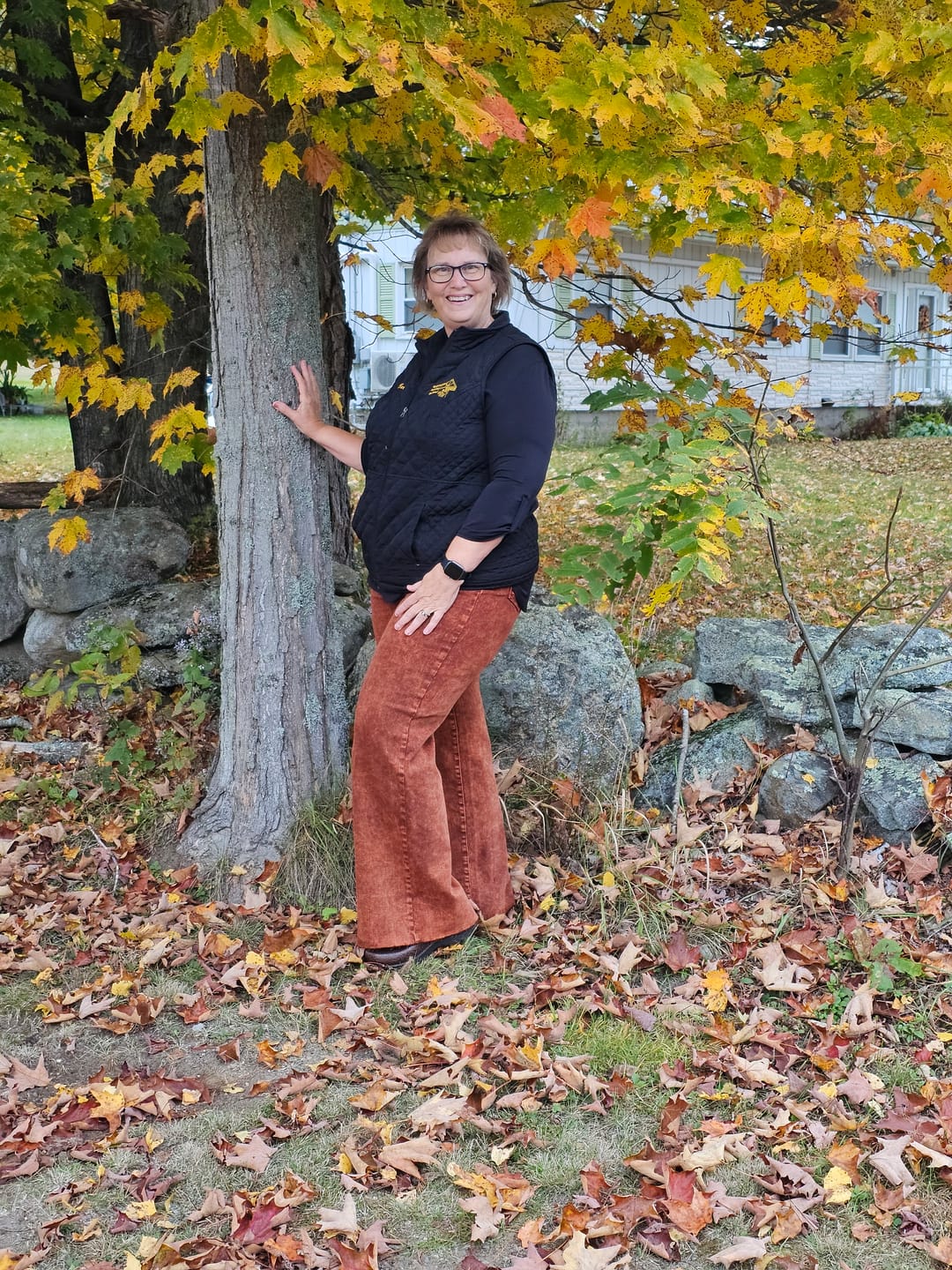 Customer photo review of Judy Blue High Waist Pumpkin Spice Dyed Raw Hem Retro Wide