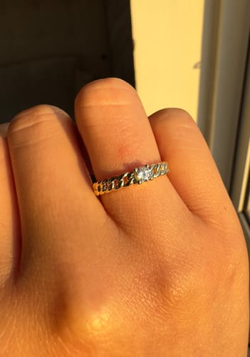 Customer photo review of ANILLO DIAMOND BAÑO DE ORO