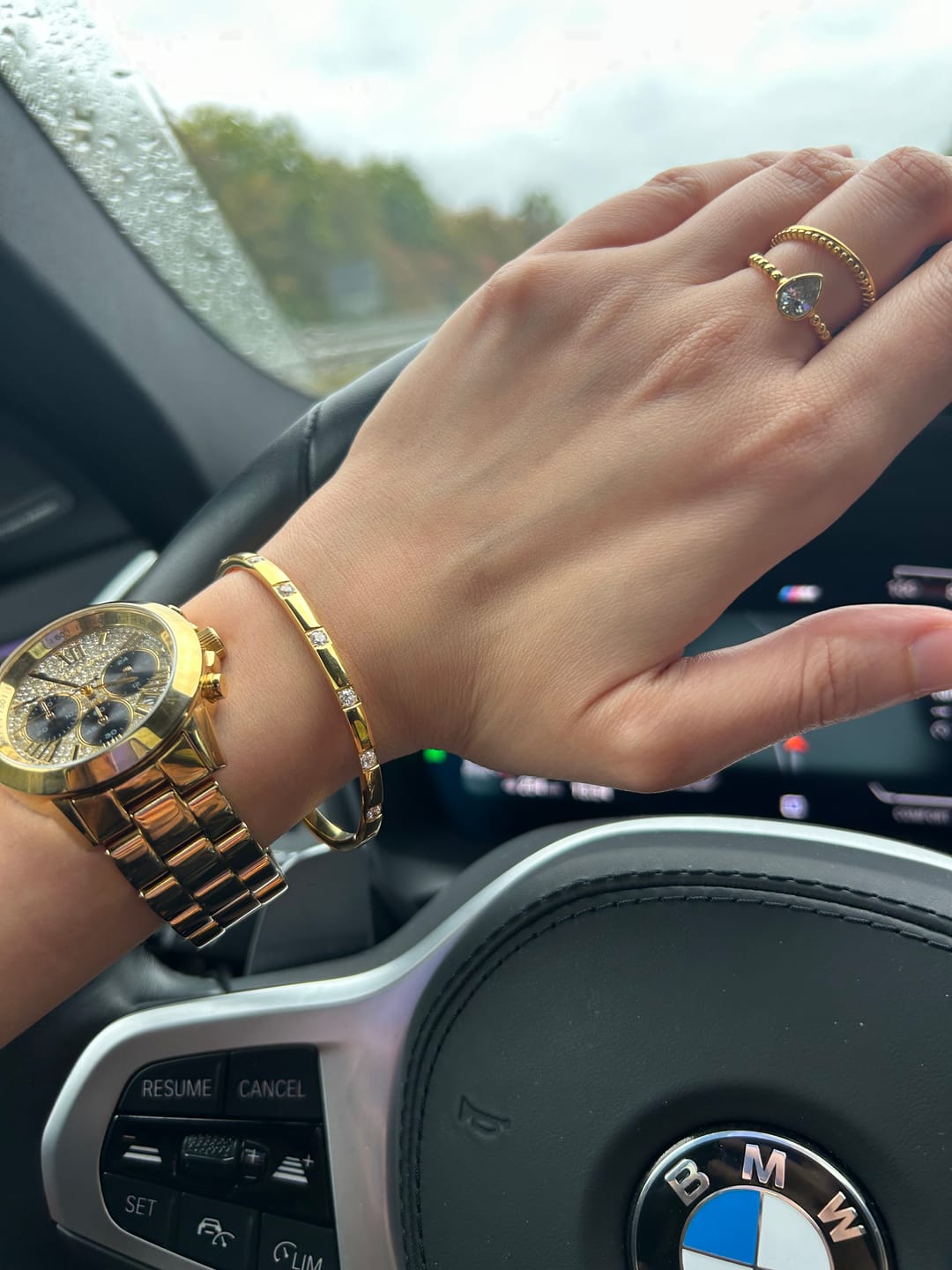 Customer photo review of Dotty Ring | 18K vergoldet