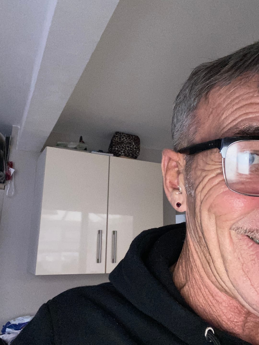 Customer photo review of Rechargeable Invisible Hearing Amplifiers | Hearing Aids with Wireless Charging Case
