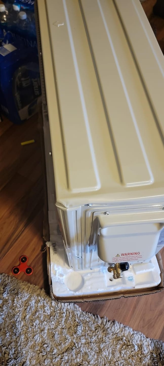 Customer photo review of DELLA Motto Series 9100 BTU 20.5 SEER2 Mini Split Heat Pump AC - Up to 400 Sq.Ft.