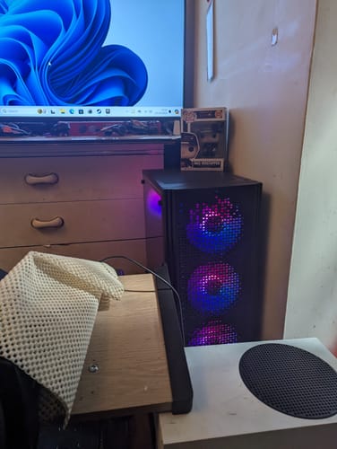 Customer photo review of Titan 4 - AMD RYZEN 5 5600G 16GB Radeon Graphics t4-ms106