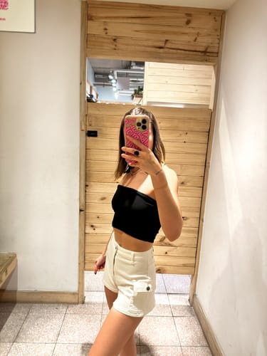 Customer photo review of Short Bolsillos Laterales Ecru