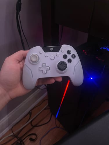 Customer photo review of EasySMX® X20 Multiplatform Gaming Controller with Trigger Lock And Hall Effect Sensors