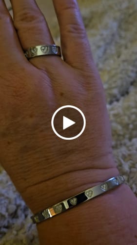 Customer video review of Zirconia hearts bangle & ring silver