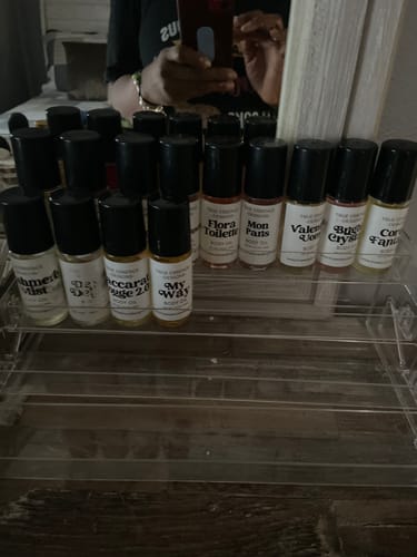 Customer photo review of MF5402.0 Baccarat Rouge 540 2.0 Body Oil Roll On -Unisex