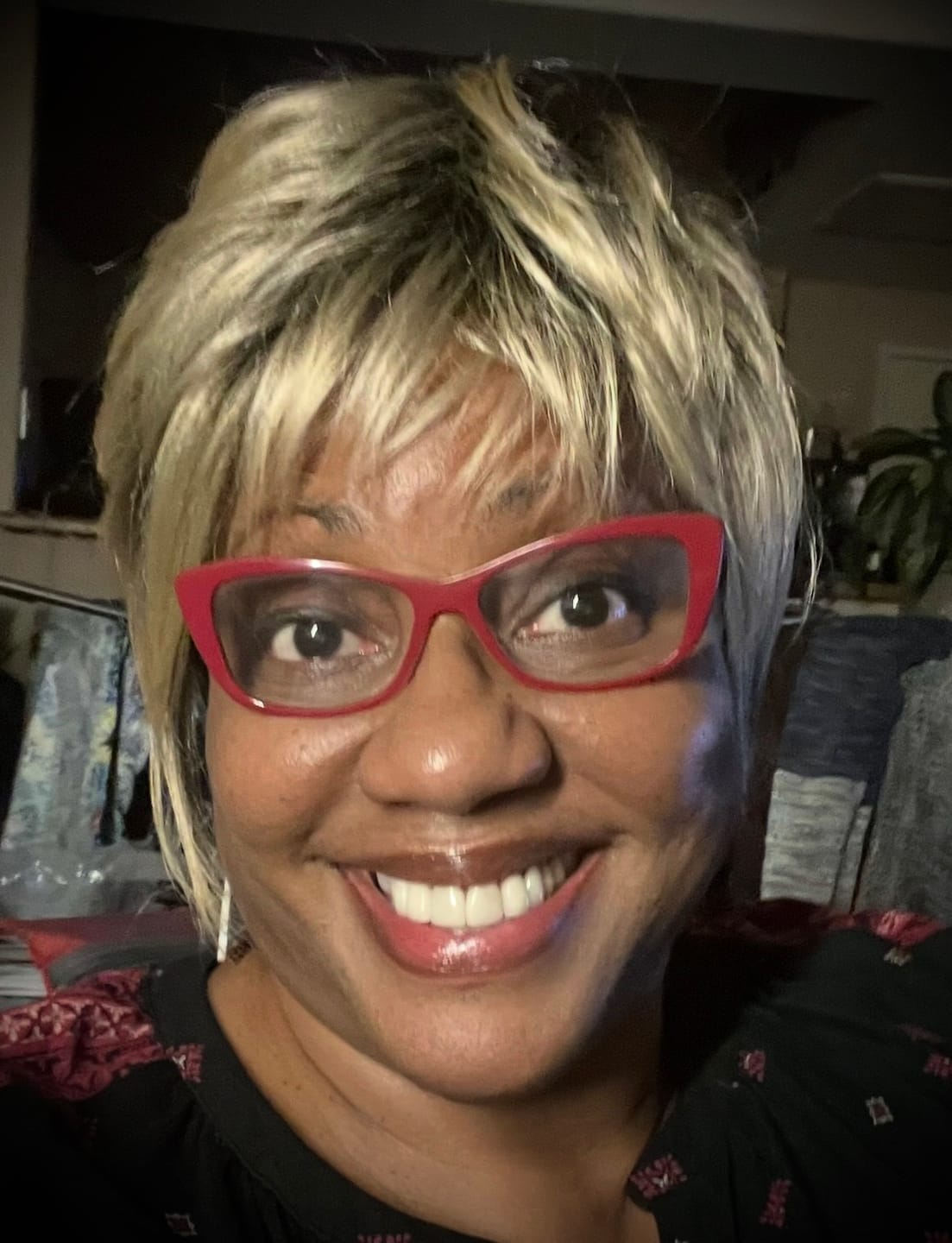 Customer photo review of Vanessa Wig HOBY