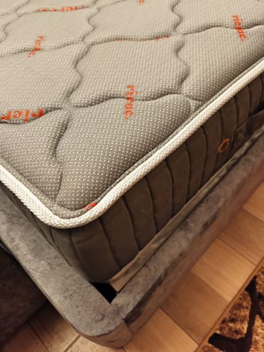 Customer photo review of Memory Foam Single Layer Pocket Spring Mattress