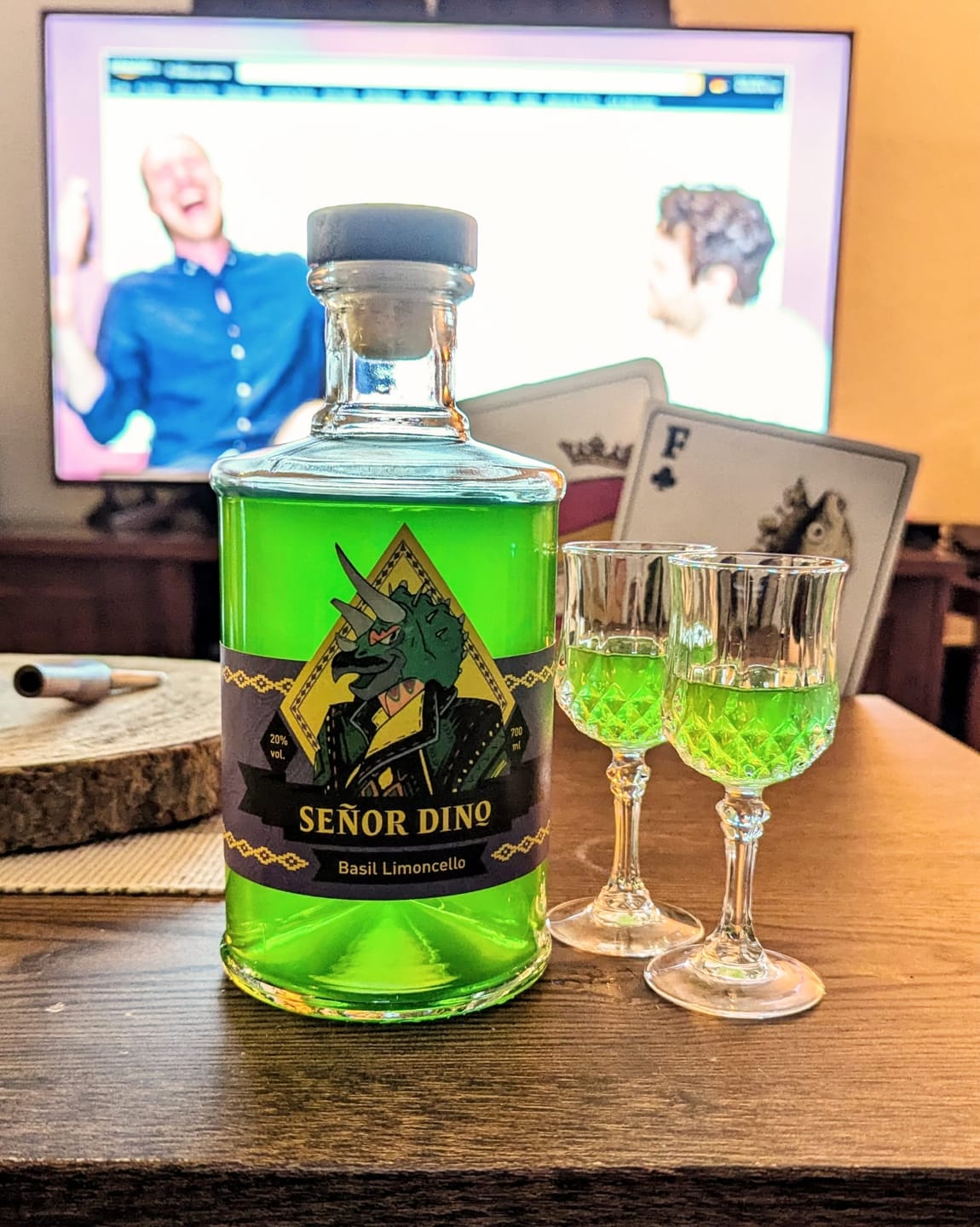 Customer photo review of Señor Dino – Basilikum Limoncello (700 ml)